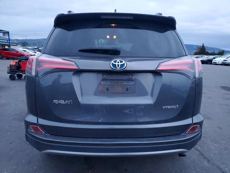 Фото 6 - TOYOTA RAV4