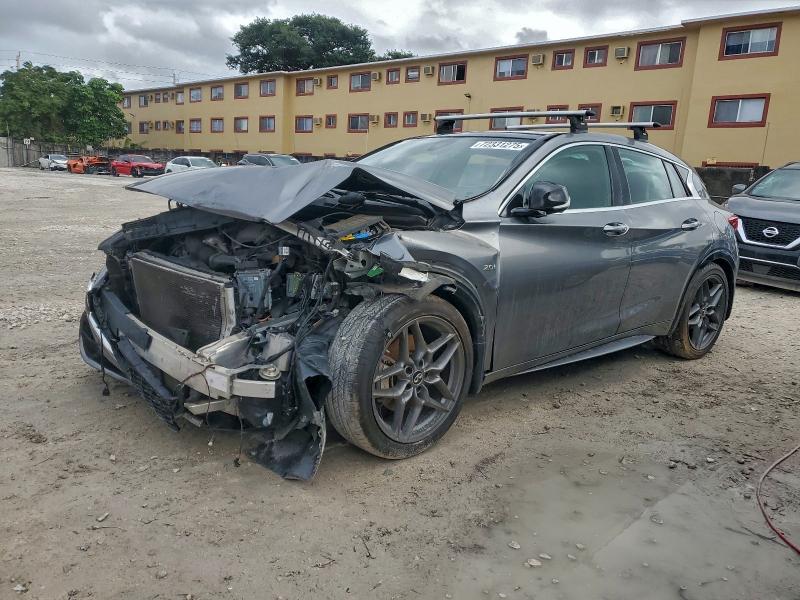 Фото 1 - INFINITI QX30