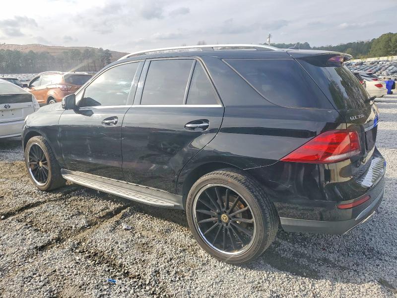 Фото 2 - MERCEDES-BENZ GLE-CLASS