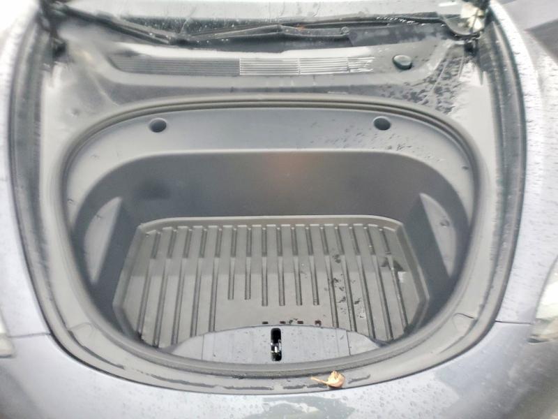 Фото 11 - TESLA MODEL 3