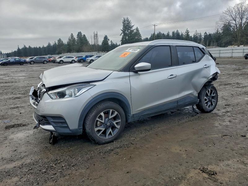 Фото 1 - NISSAN KICKS