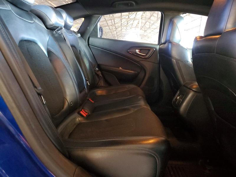 Фото 10 - CHRYSLER 200