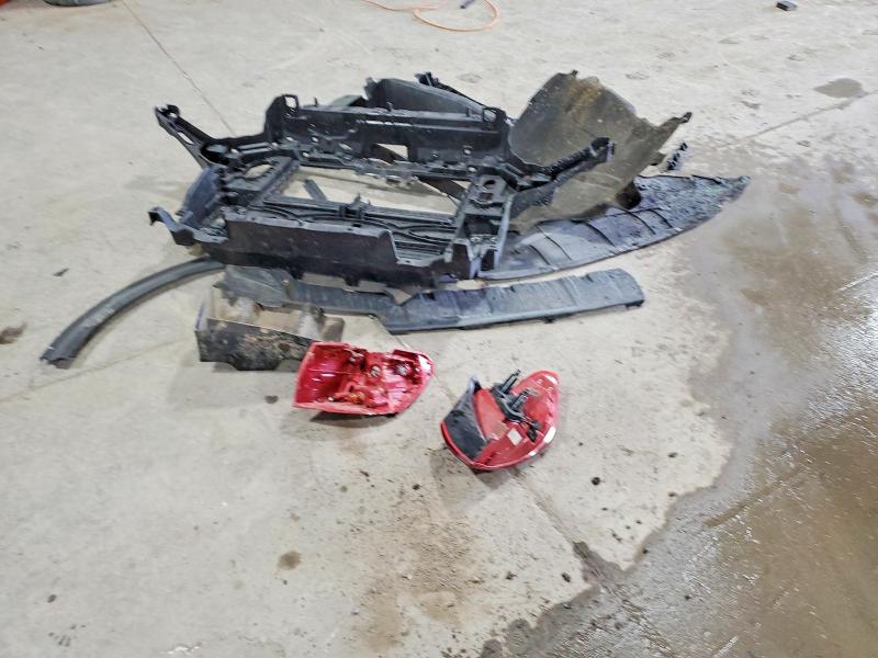 Фото 13 - KIA SORENTO