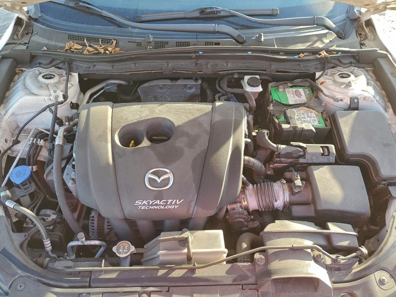 Фото 11 - MAZDA 3