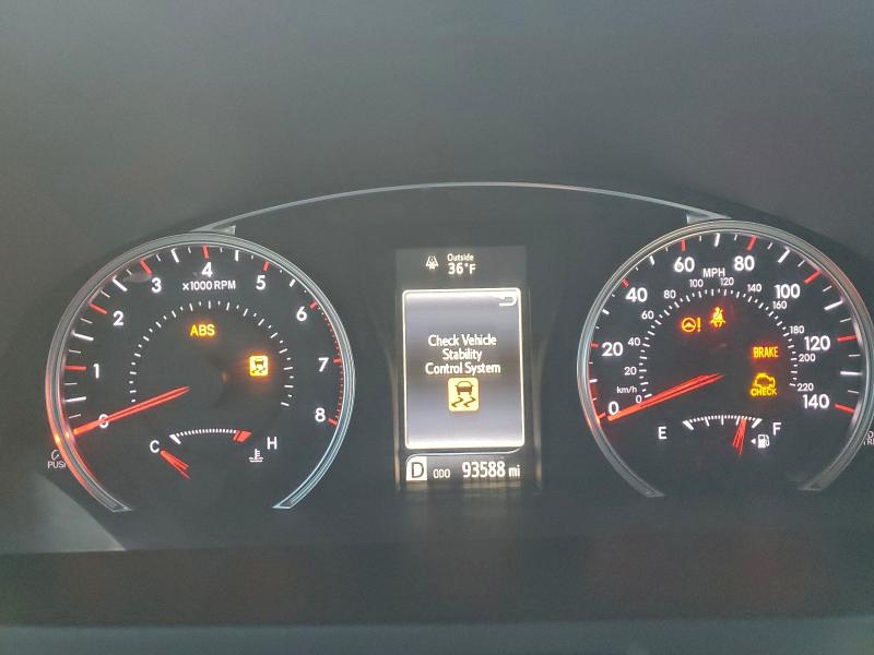 Фото 9 - TOYOTA CAMRY