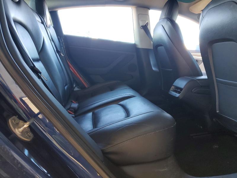 Фото 10 - TESLA MODEL 3