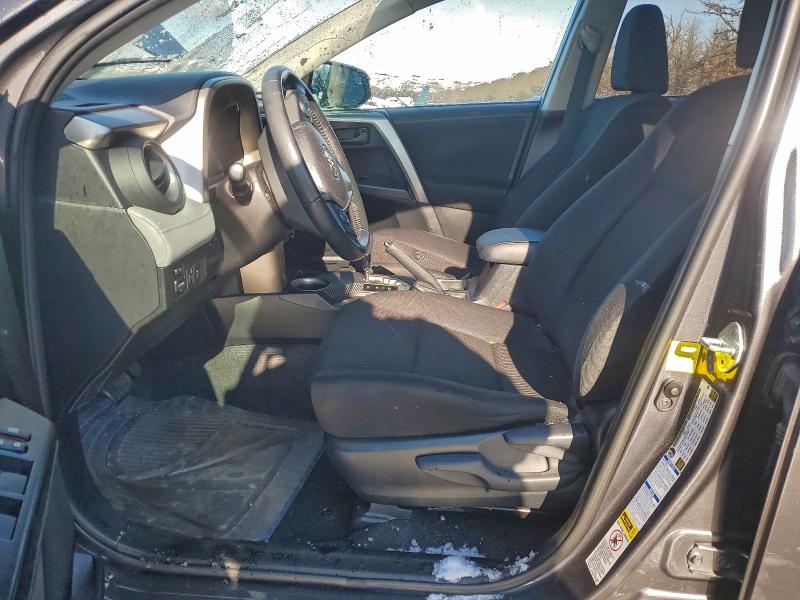 Фото 7 - TOYOTA RAV4