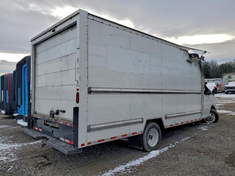 Фото 3 - GMC SAVANA