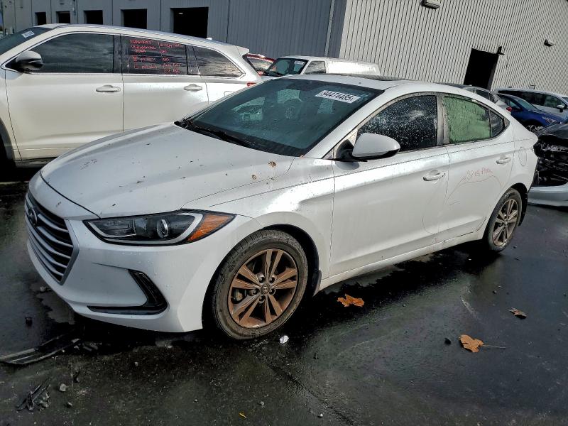 Фото 1 - HYUNDAI ELANTRA