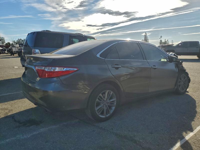 Фото 3 - TOYOTA CAMRY