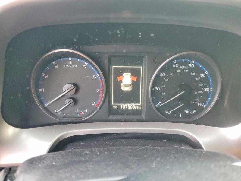 Фото 9 - TOYOTA RAV4