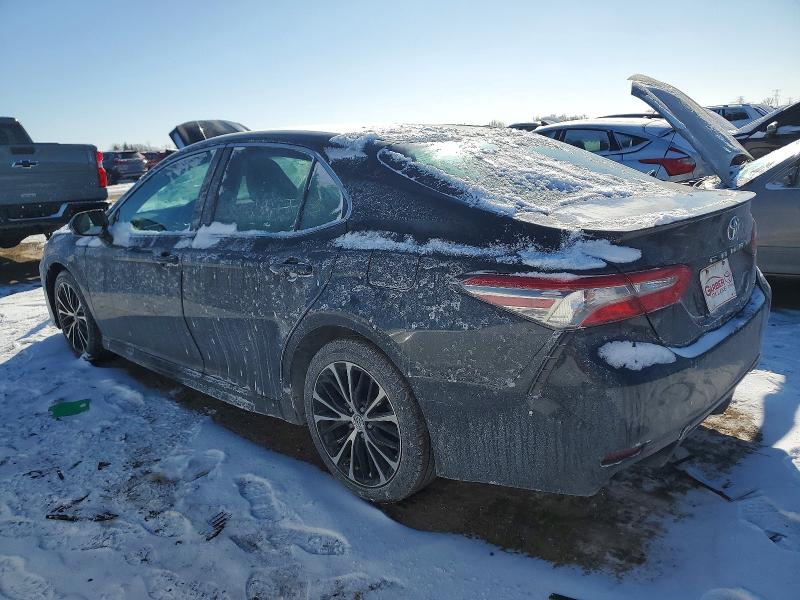 Фото 2 - TOYOTA CAMRY