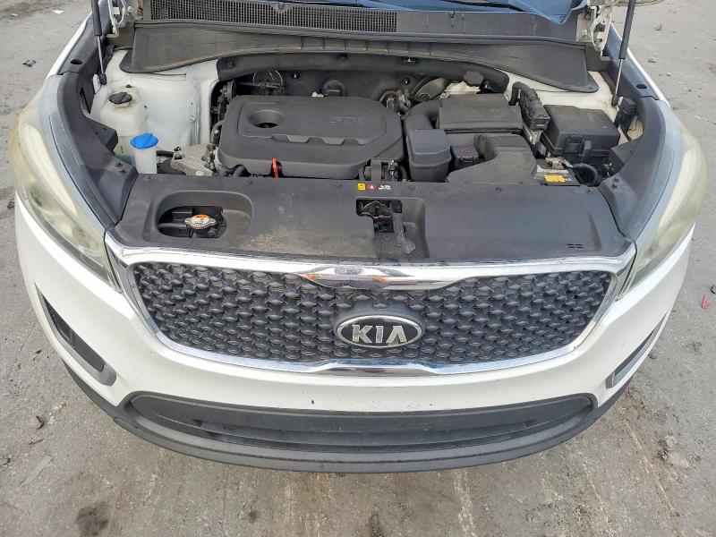 Фото 12 - KIA SORENTO