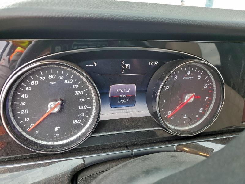 Фото 9 - MERCEDES-BENZ E-CLASS