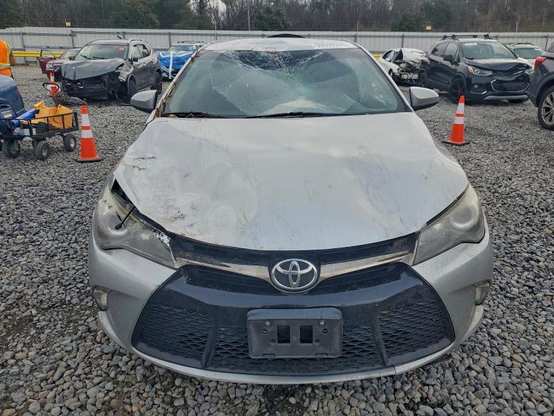 Фото 5 - TOYOTA CAMRY