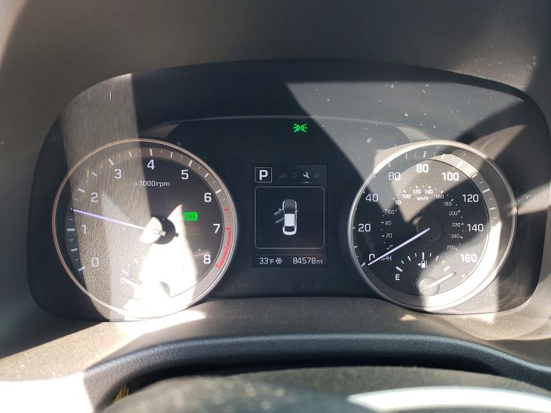 Фото 9 - HYUNDAI ELANTRA