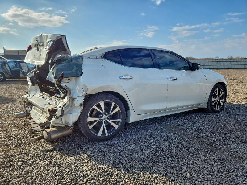 Фото 3 - NISSAN MAXIMA