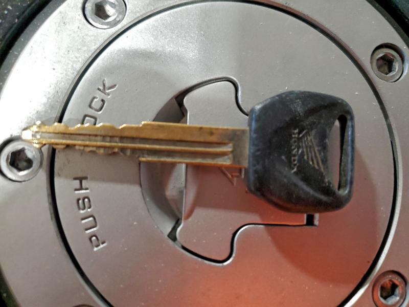 HONDA CBR CYCLE 2008