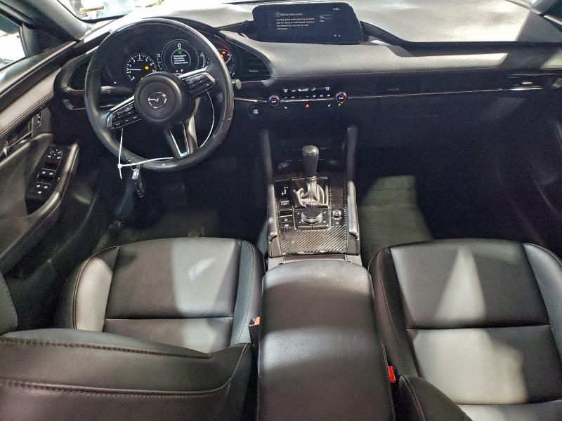 Фото 8 - MAZDA 3