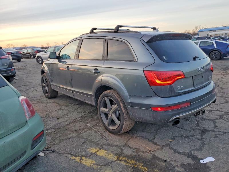 Фото 2 - AUDI Q7