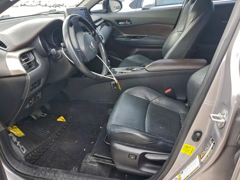 Фото 7 - TOYOTA C-HR