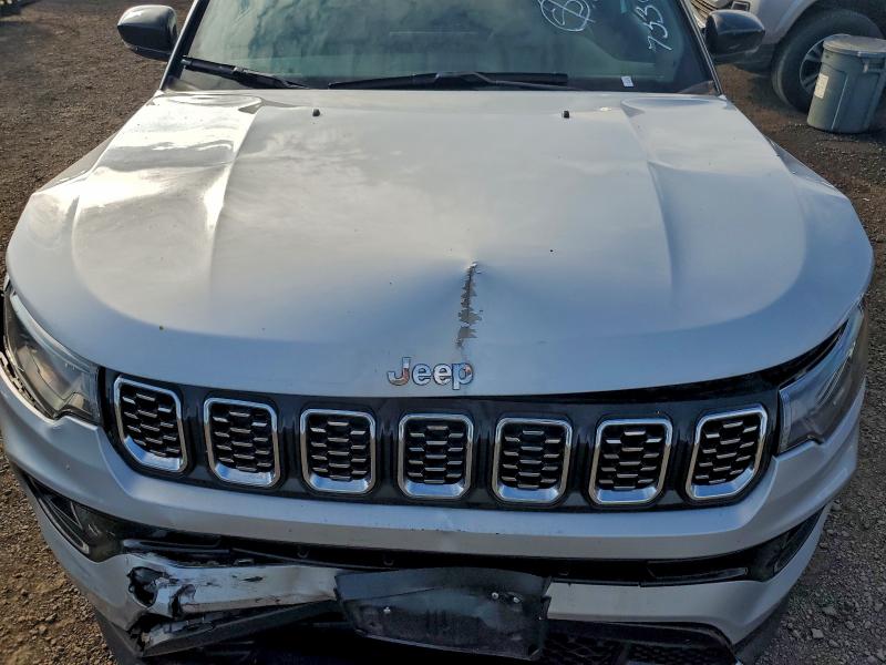 Фото 12 - JEEP COMPASS