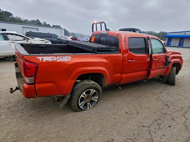 Фото 3 - TOYOTA TACOMA