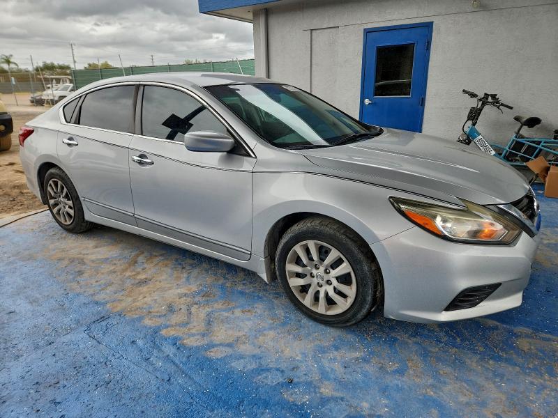 Фото 4 - NISSAN ALTIMA