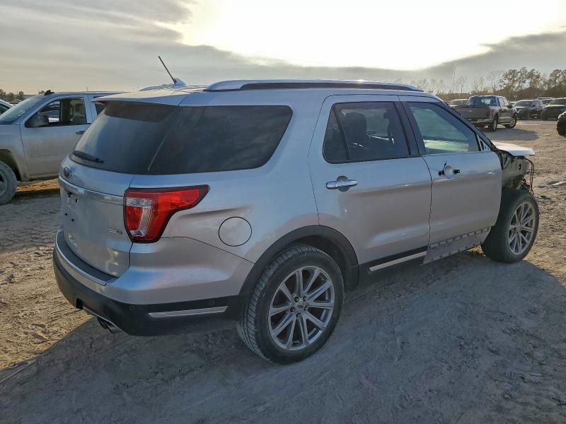 Фото 3 - FORD EXPLORER