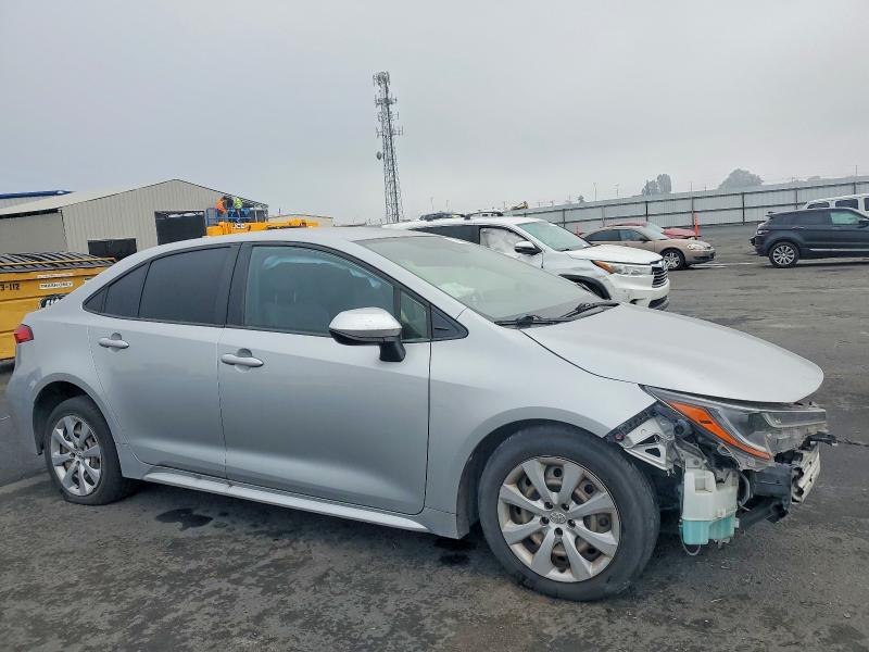 Фото 4 - TOYOTA COROLLA