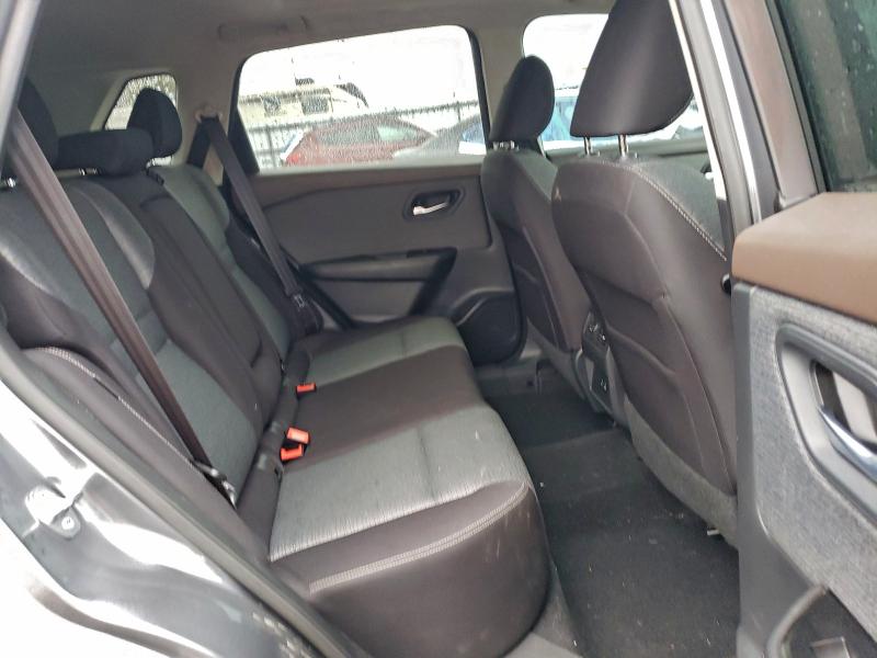 Фото 11 - NISSAN ROGUE