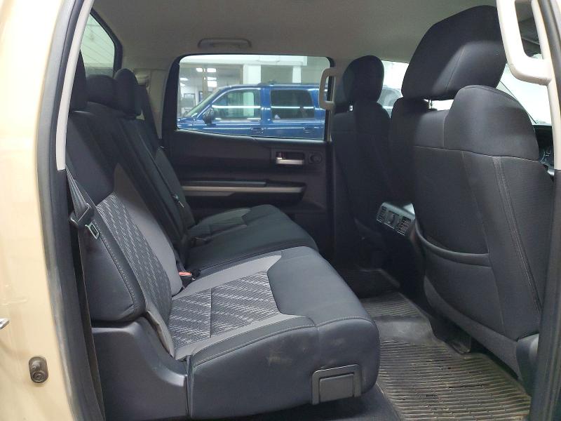 Фото 10 - TOYOTA TUNDRA