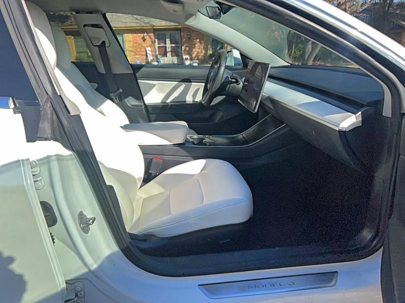 Фото 5 - TESLA MODEL 3