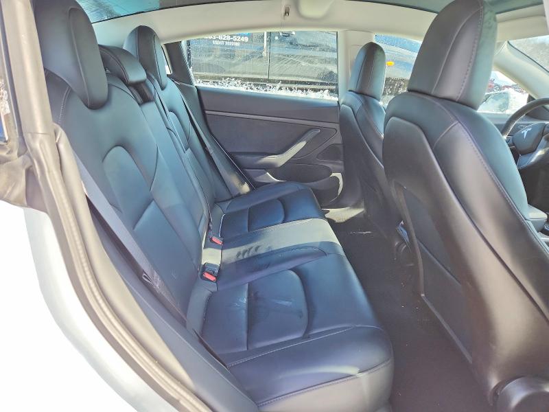 Фото 10 - TESLA MODEL 3