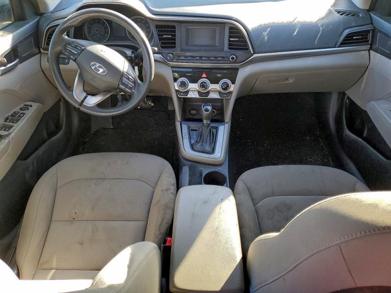 Фото 8 - HYUNDAI ELANTRA