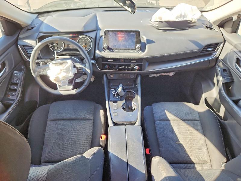 Фото 8 - NISSAN ROGUE