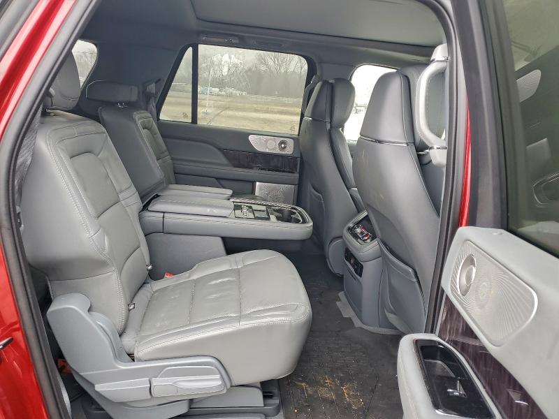 Фото 11 - LINCOLN NAVIGATOR