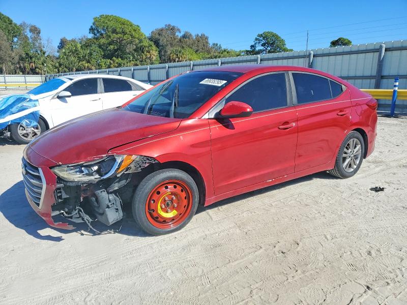 Фото 1 - HYUNDAI ELANTRA