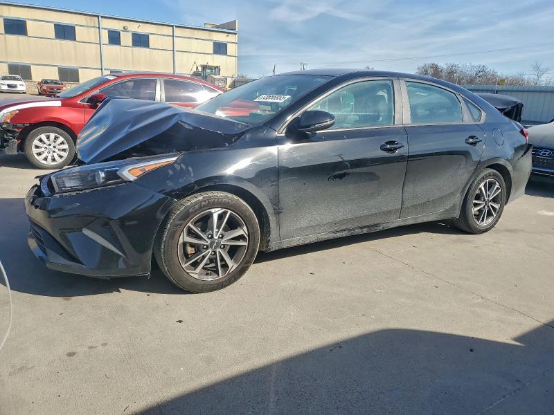 Фото 1 - KIA FORTE