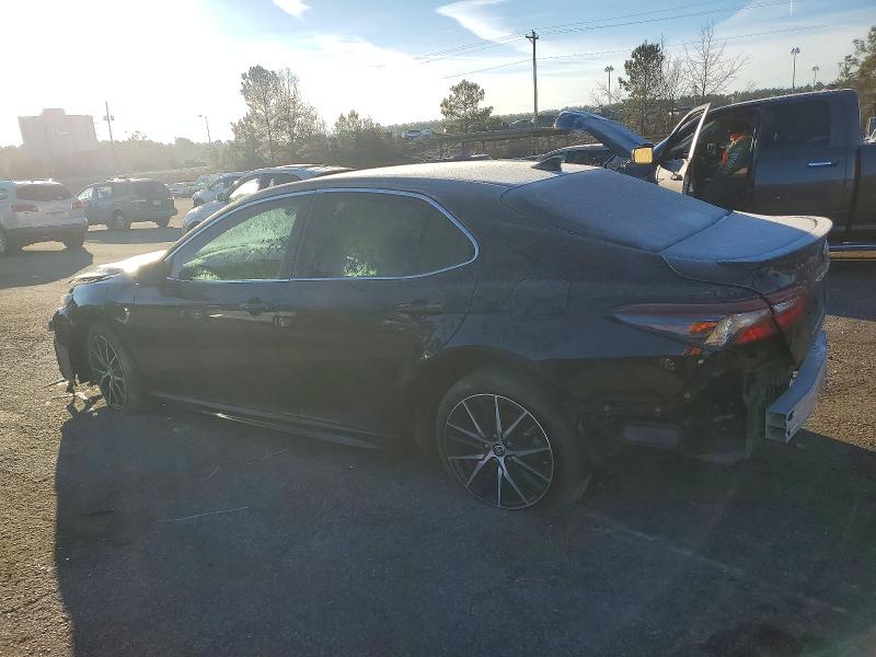 Фото 2 - TOYOTA CAMRY