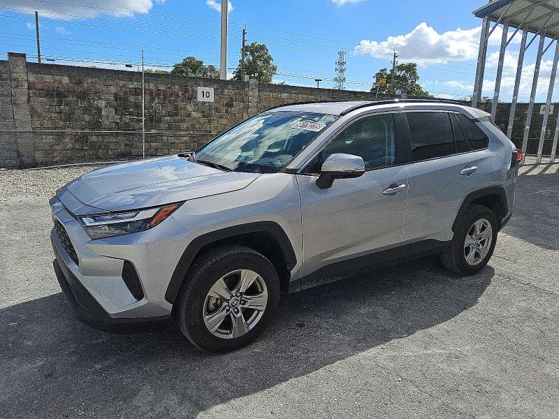 Фото 1 - TOYOTA RAV4