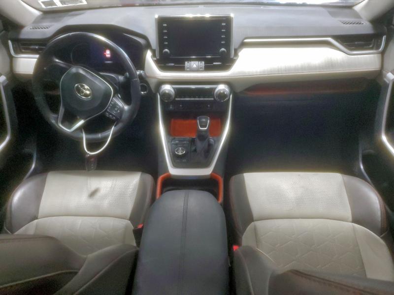 Фото 8 - TOYOTA RAV4