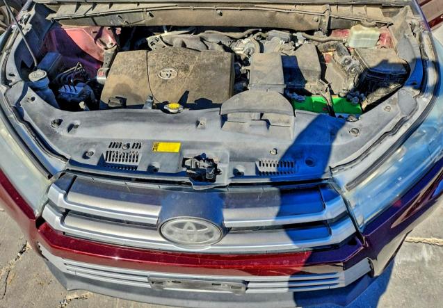 Фото 12 - TOYOTA HIGHLANDER