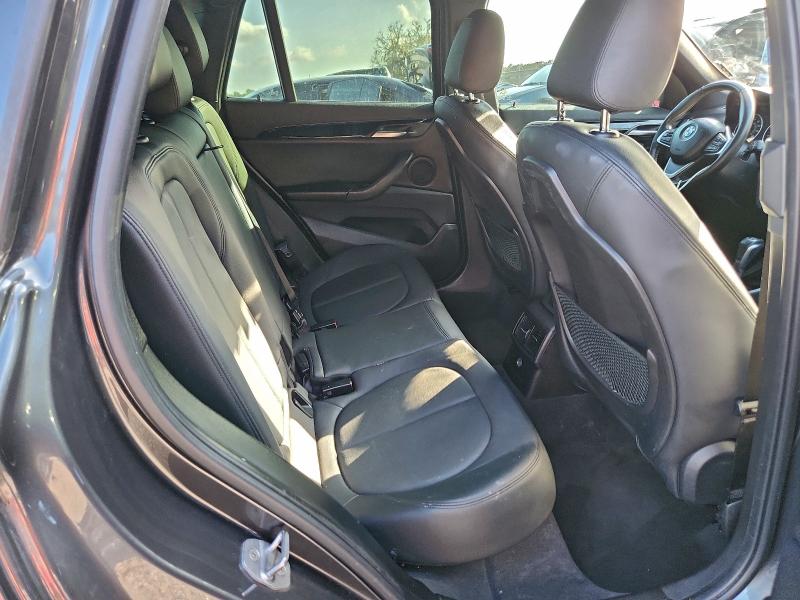 Фото 11 - BMW X1