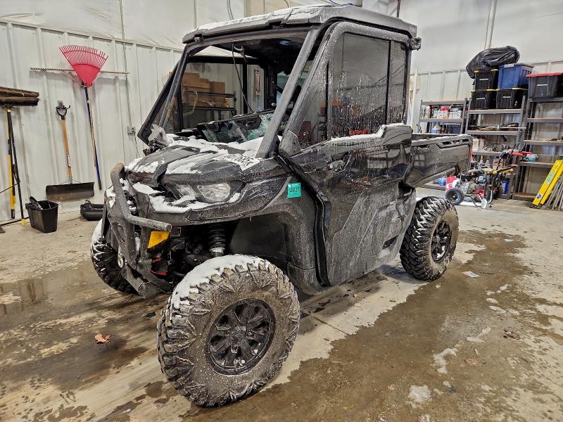 CAN-AM DEFENDER 2025