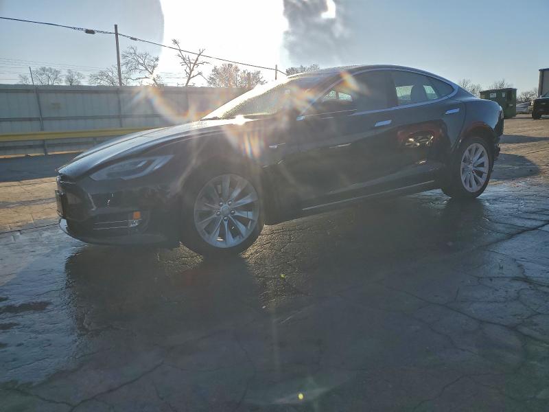 Фото 1 - TESLA MODEL S