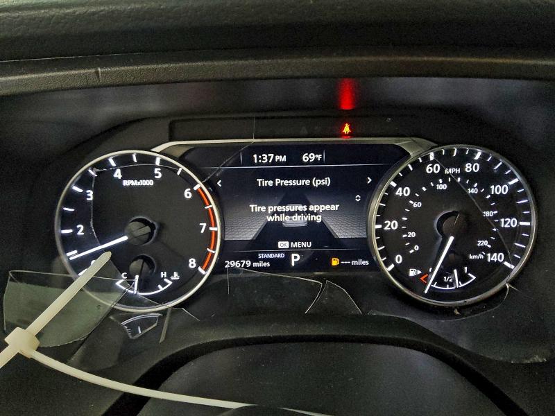 Фото 9 - NISSAN ROGUE