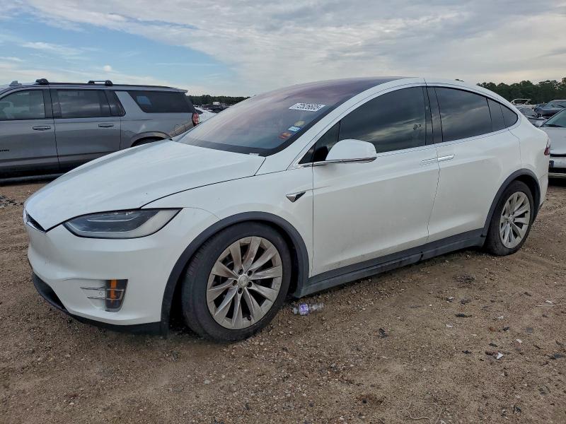 Фото 1 - TESLA MODEL X