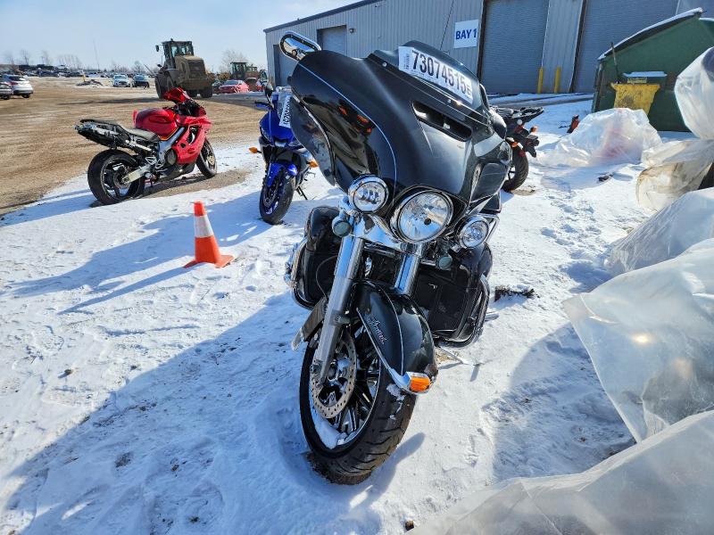 HARLEY-DAVIDSON FL 2014