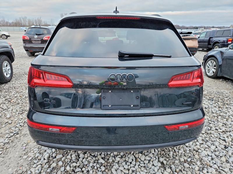 Фото 6 - AUDI Q5